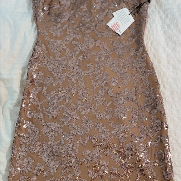 Calvin Klein Champagne Sequin Mini Dress NWT Cocktail (Size 6) - Picture 5 of 7